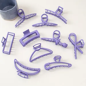 Grande Pince à Cheveux en Métal Mat Shark Clip pour Femmes Style Coréen Minimaliste Violet Very Peri Accessoires Cheveux