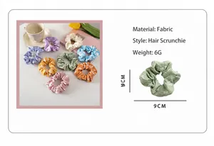Floral fabric scrunchie set in pastel colors with 9cm diameter and lightweight texture