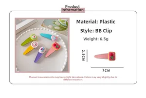 Details van diverse snoepkleurige BB-haarklemmen met schattige 3D-cartoon bedeltjes