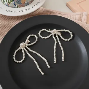 Französisch Vintage Kunstperle Schleife Haarklammer Mit Quaste Elegant Weiß Künstliche Perlenbesetzt Entenschnabel Clip Damen Haarschmuck