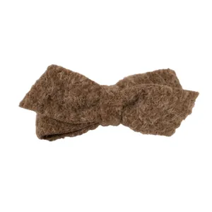 Eleganter großer Wollschleife-Haarclip in Dunkelbraun mit weicher Textur für Herbst und Winter