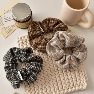 Chouchous Cheveux en Tweed à Carreaux Vintage Élastiques en Laine Quadrillée Style Académie Rétro pour Femmes