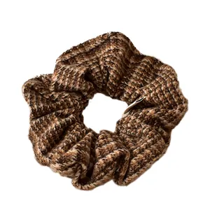 Chouchou rétro en laine à carreaux marron pour femme style automne et hiver