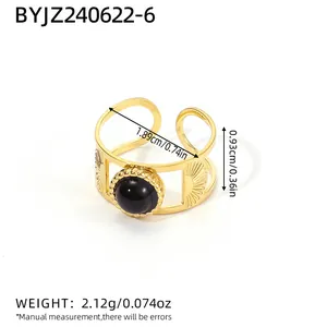 Vintage style 18K gold plated stainless steel ring with round black stone and sunburst pattern