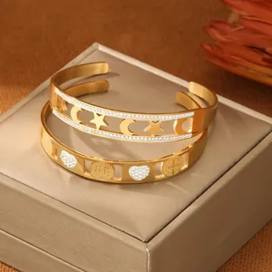Bracciale Rigido Aperto in Acciaio Inossidabile Placcato Oro Vintage per Donna Boho Mano di Fatima Stella Luna Cuore con Strass