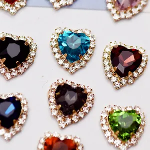 Strass in cristallo colorato a forma di cuore con griffe in metallo per il fai-da-te