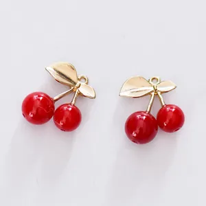 Roter Kirsch-Anhänger mit goldenen Blättern und Ring für die DIY-Schmuckherstellung
