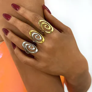 Tres anillos espirales minimalistas de acero inoxidable chapado en oro de 18K y plata