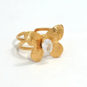 Elegante anello a farfalla dorato con zircone ovale e doppia fascia regolabile
