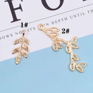 Goldene Metallblatt-Zweig-Anhänger 1 und 2 für Brautschmuck und DIY-Zubehör