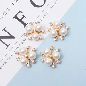 4er-Set elegante Perlen- und Strass-Blumenzubehörteile aus Legierung für DIY-Haarschmuck