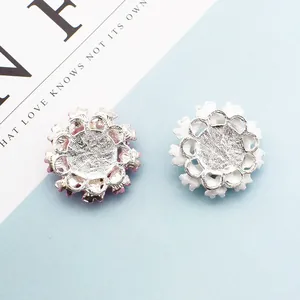Blumenförmige Strass-Haar-Accessoires für DIY-Schmuck in Rosa und Weiß, Rückansicht
