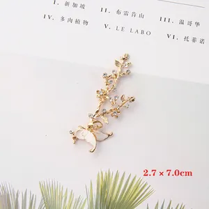 Eleganter Gold-Schmetterlings-Zweig Brosche mit weißem Emaille und Strasssteinen 2,7x7,0cm