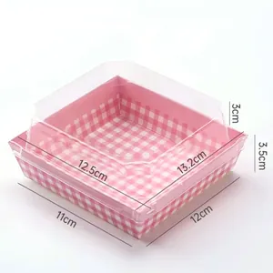 Macro view of sandwich box dimensions showing pink checkered tray and clear lid