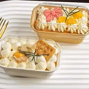 Moldes rectangulares de papel de aluminio dorado y plateado con tapas para postres