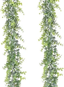 Set van twee kunstmatige eucalyptus slingers met natuurlijke groene textuur voor bruiloft
