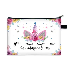 Kosmetiktasche mit Einhorn-Druck, You Are Magical Schriftzug und Reißverschluss