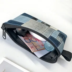 Mini-Patchwork-Jeans-Geldbörse mit Reißverschluss und tragbarem Trageriemen für den Alltag