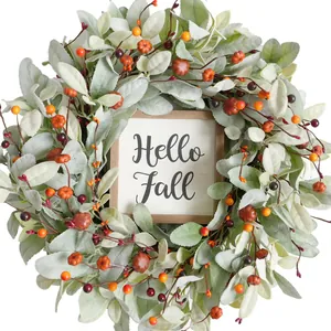 Couronne d'automne en eucalyptus avec baies et citrouilles et panneau en bois Hello Fall