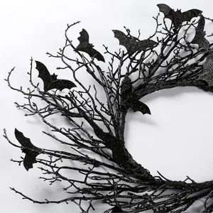 Ghirlanda di Halloween con pipistrelli glitterati neri e rami per decorazioni gotiche