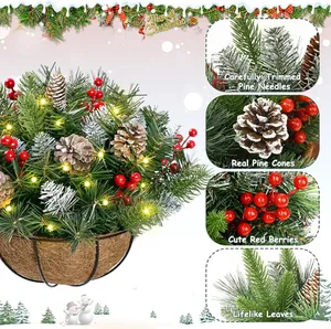 Panier de Noël suspendu enneigé avec lumières LED, pommes de pin et baies rouges