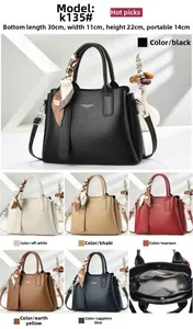 Détails des compartiments intérieurs et six options de couleur pour le grand sac à main