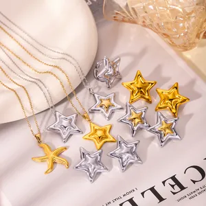 Conjunto de joyas de estrellas con collares y anillo en acero inoxidable bicolor oro y plata