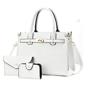 Set borse da donna in tre pezzi in ecopelle bianca effetto coccodrillo con fibbie d'oro
