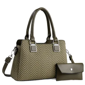 Sac à main vert olive en tissu à chevrons avec bandoulière et petite pochette assortie
