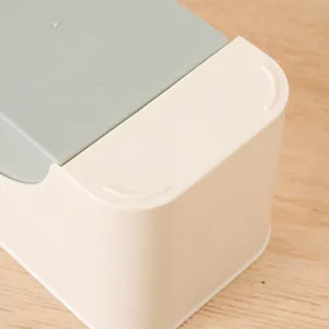 Detail of the smooth rounded corners and plastic hinge of the minimalist makeup organizer