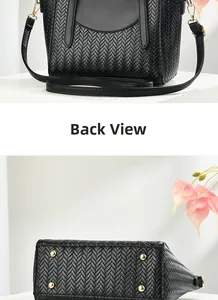 Détail du sac à main tressé montrant la vue arrière et le fond avec clous de protection dorés