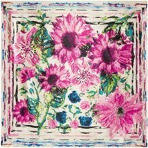 Detailmuster eines quadratischen Seidenschals mit Ölgemälde Blumen Kutschen Design