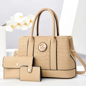Beiges dreiteiliges Handtaschen-Set mit Krokodil-Prägung, Tragetasche und Schultergurt