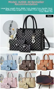 Détails d'un ensemble de sacs à main à imprimé floral avec pendentif en perles