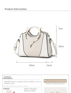Dettaglio borsa bianca con manico in metallo a orecchio di gatto e trama intrecciata, 25x11x19 cm