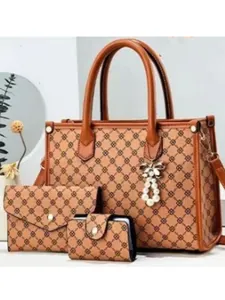 Ensemble détaillé de cabas monogramme marron, pochette enveloppe et petit porte-cartes