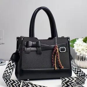 Elegante Borsa a Mano in Pelle PU Intrecciata per Donna Con Fiocco Nappa Tracolla Geometrica Larga Spalla Borsa Quadrata