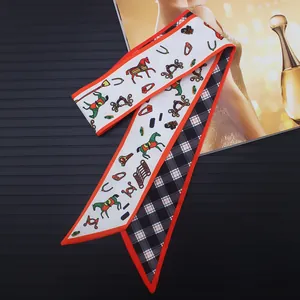 Pañuelo fino de seda estilo twilly con estampado ecuestre y patrón de cuadros