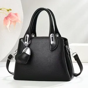 Women's PU Leather Bucket Bag Lychee Texture Tote Handbag With Heart Pendant Single Shoulder Crossbody Bag For Daily Use