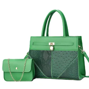 Grünes Handtaschen-Set mit Schlangenmuster und Mini-Kettentasche für Damen in Lederoptik