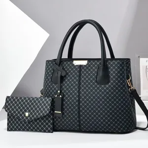 Set borsa tote nera con motivo geometrico grigio e pochette coordinata