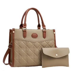 Ensemble sac à main matelassé kaki avec bandoulière et pochette enveloppe assortie