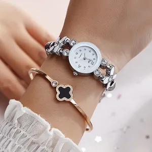 Coffret montre bracelet floral pour femme avec strass et bijoux trèfle élégants