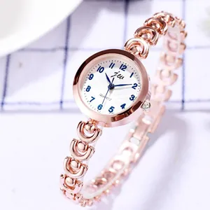Montre à quartz élégante pour femme en or rose avec bracelet chaîne et gros chiffres