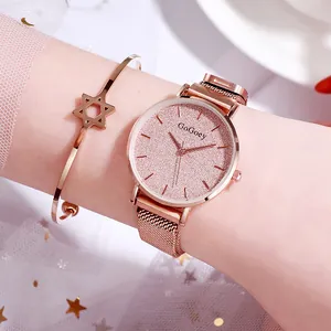 Elegante set de reloj estrellado en oro rosa con correa magnética y pulsera