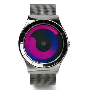 Μινιμαλιστικό ρολόι quartz με καντράν δίνης σε αποχρώσεις ματζέντα-μπλε και ασημί μπρασελέ