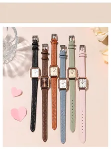 Détails de montres femme carrées élégantes avec bracelets en cuir de couleurs variées