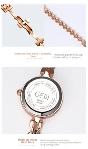 Détails du bracelet de montre en acier rose doré avec boucle papillon et boîtier