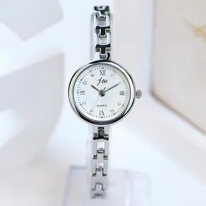 Montre à quartz minimaliste argentée pour femme avec cadran rond et bracelet à maillons H