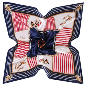 Carré de soie classique 90x90cm avec rayures nautiques, motifs ancre et cordage doré